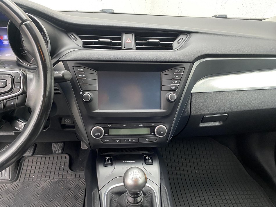 Toyota Avensis 1.8 VVT-i Active