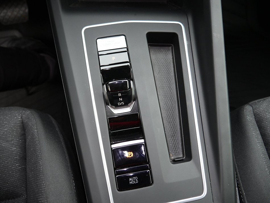 Volkswagen Golf 1.0ETSI 