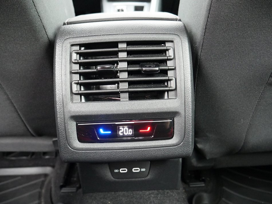 Volkswagen Golf 1.0ETSI 