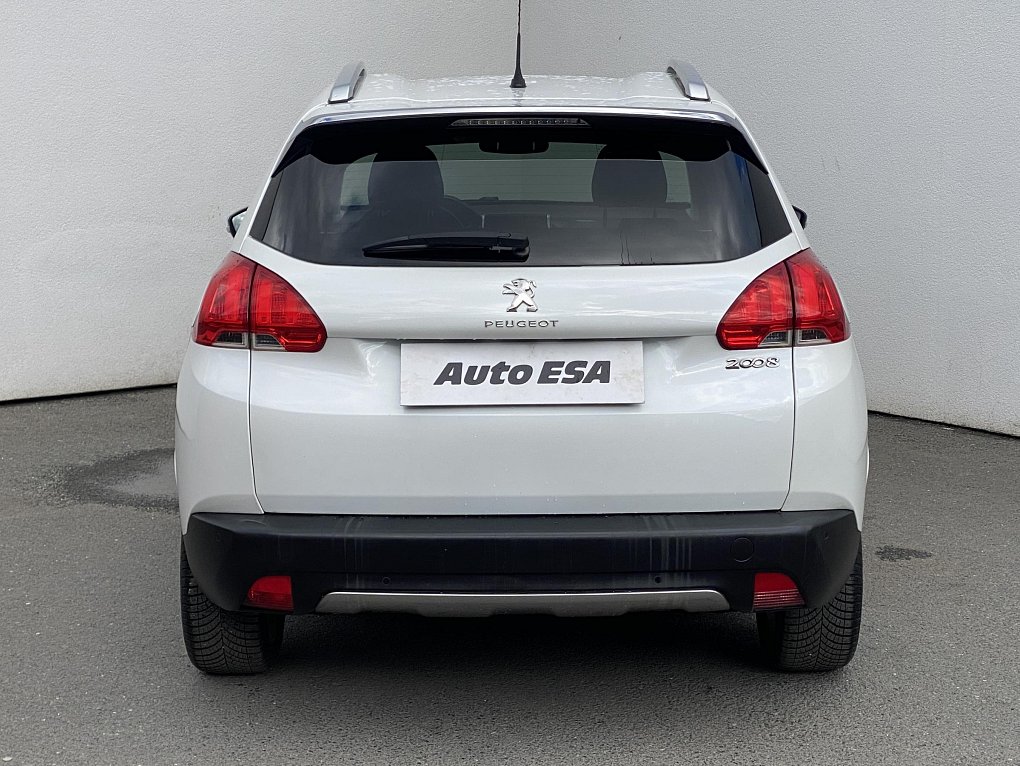 Peugeot 2008 1.6i Allure