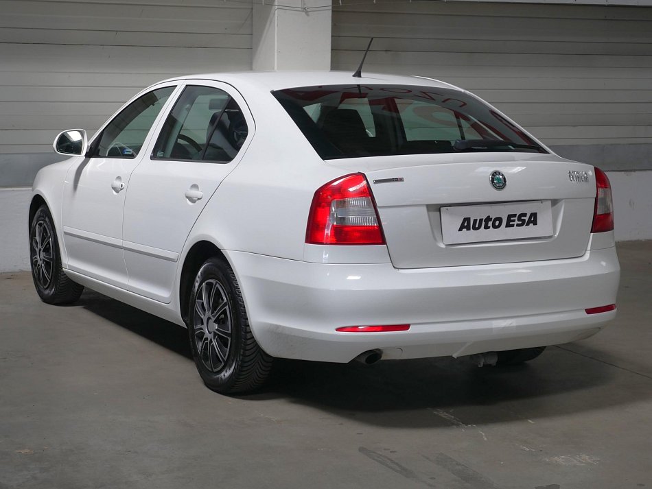 Škoda Octavia II 1.6TDI Ambition