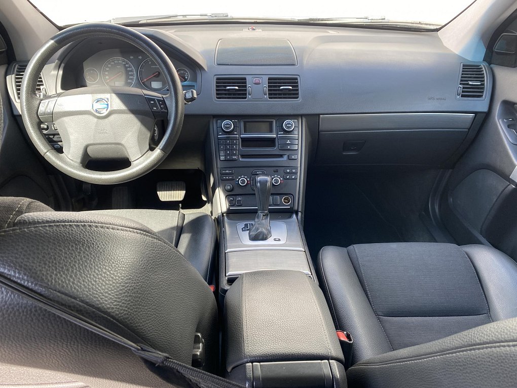 Volvo XC90 2.4 D5  4x4
