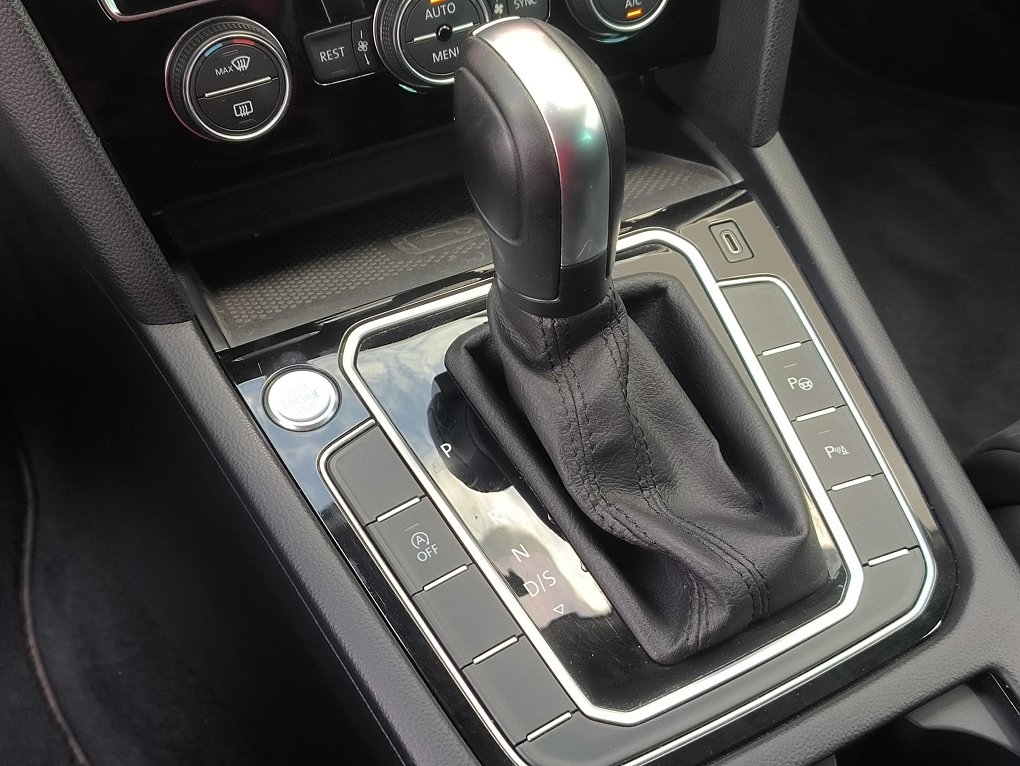 Volkswagen Passat 2.0TDi R-Line
