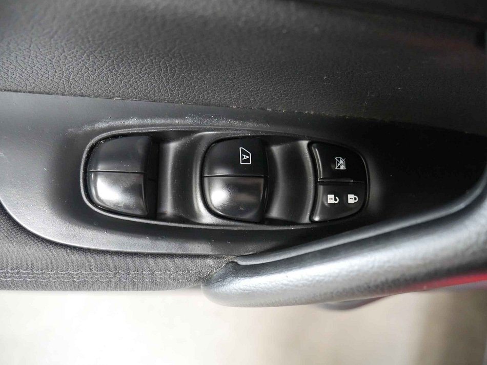 Nissan Qashqai 1.2 DIG - T 