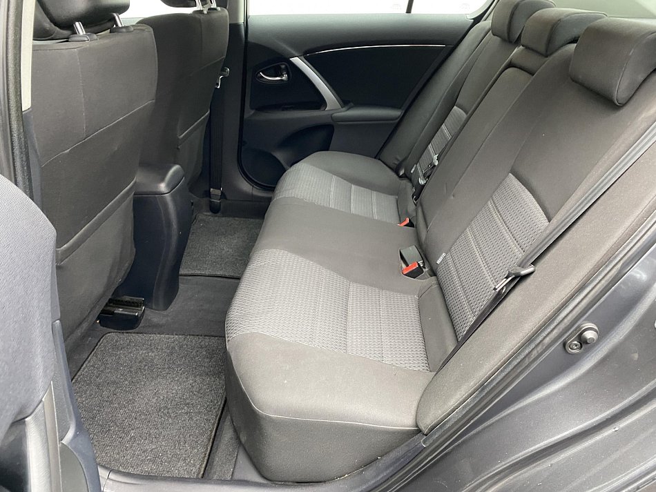 Toyota Avensis 1.8 VVT-i 