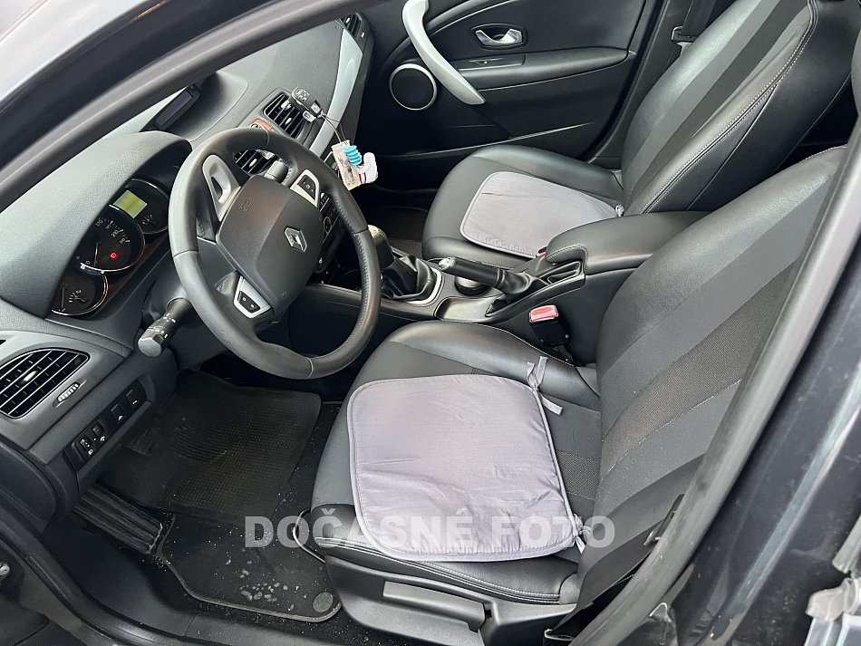 Renault Fluence 1.6i 