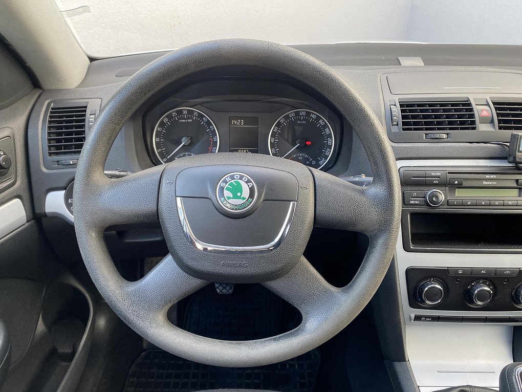Škoda Octavia II 1.6 TDi Ambiente
