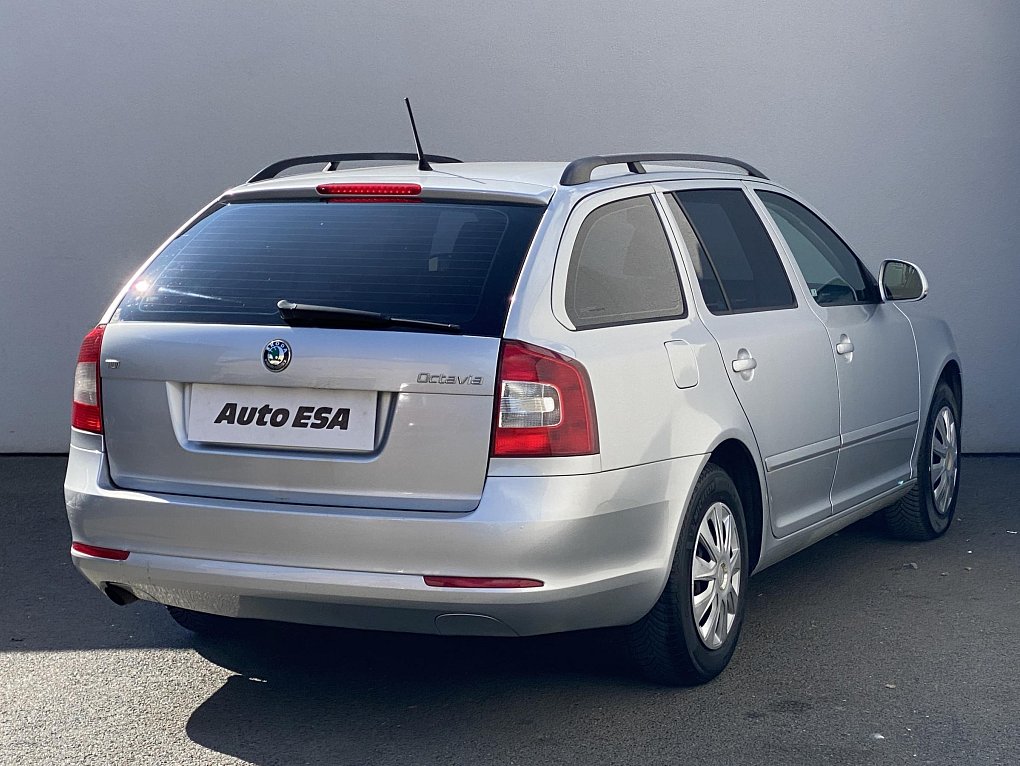 Škoda Octavia II 1.6 TDi Ambiente