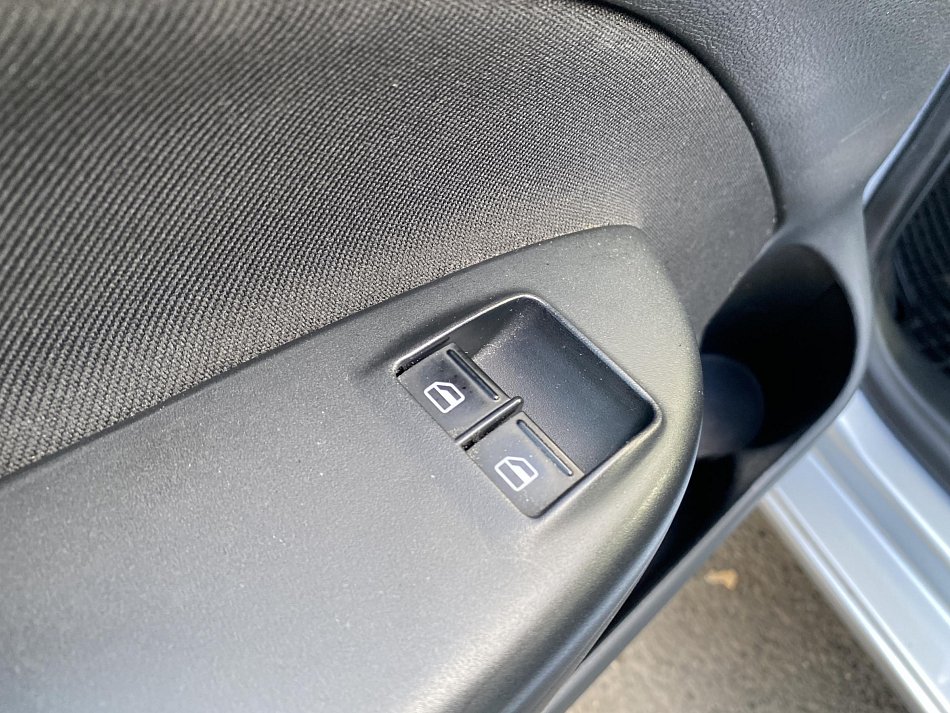 Škoda Octavia II 1.6 TDi Ambiente