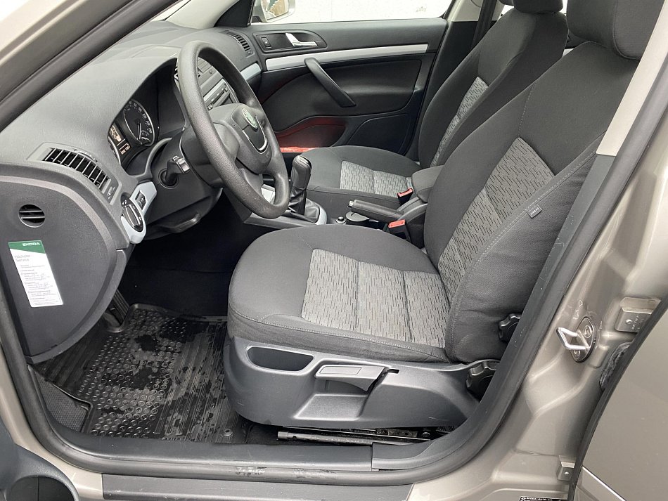 Škoda Octavia II 1.6 TDi Ambition
