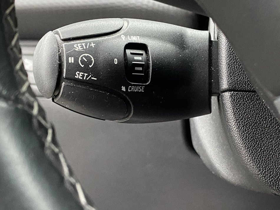 Peugeot 208 1.2 PT Allure