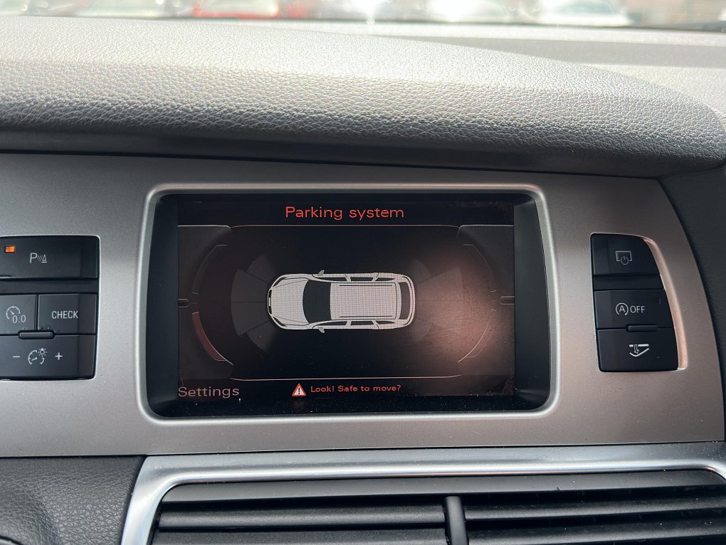 Audi Q7 3.0TDi  Quattro