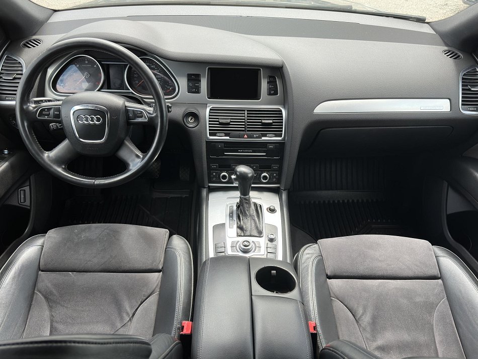 Audi Q7 3.0TDi  Quattro