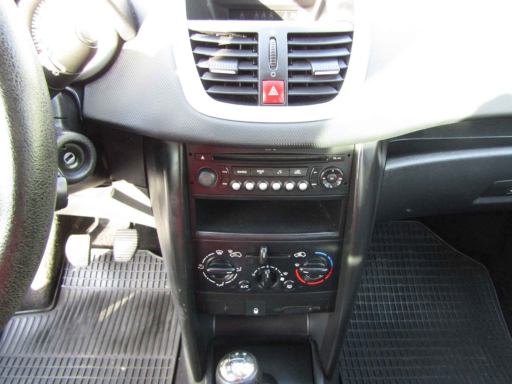 Peugeot 207 1.4 i 