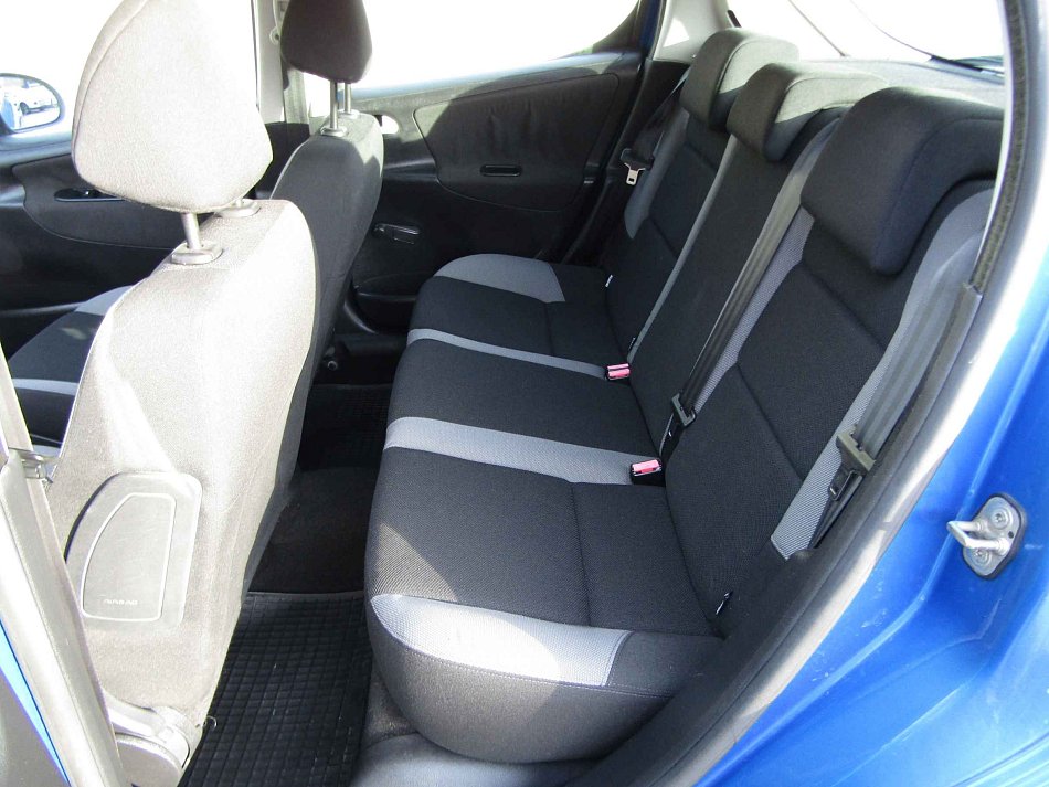 Peugeot 207 1.4 i 