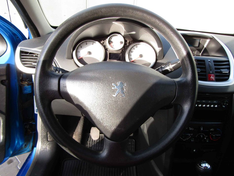 Peugeot 207 1.4 i 
