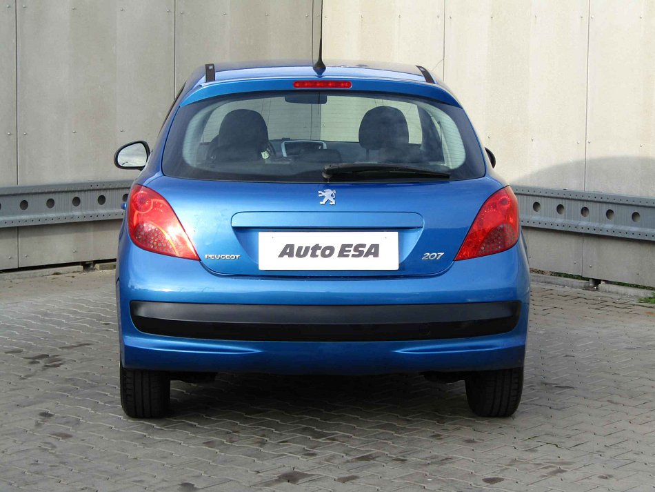 Peugeot 207 1.4 i 