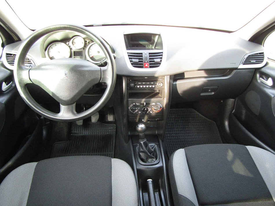 Peugeot 207 1.4 i 
