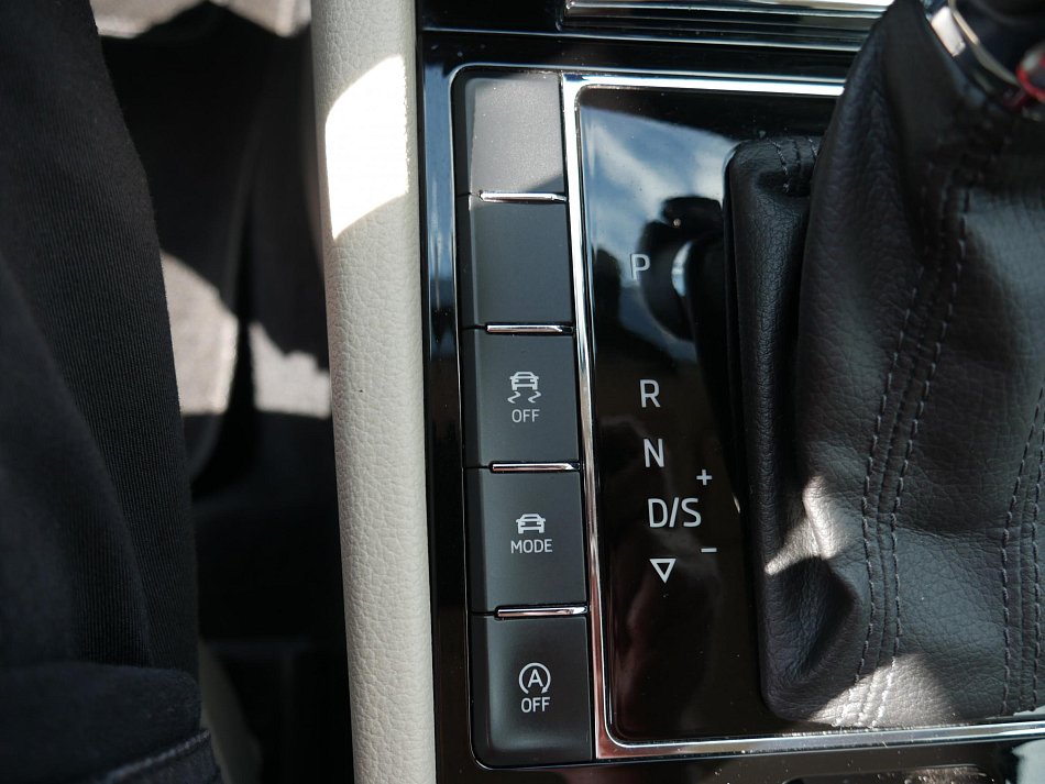 Škoda Superb III 2.0 TDi L&K 4x4