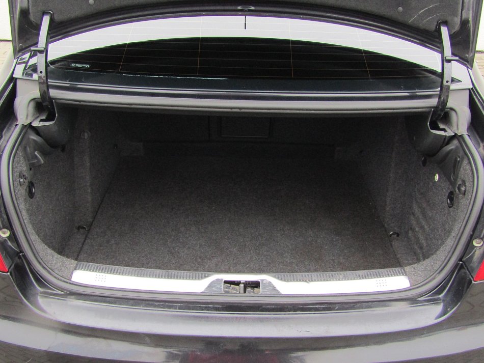 Škoda Superb II 2.0 TDi 