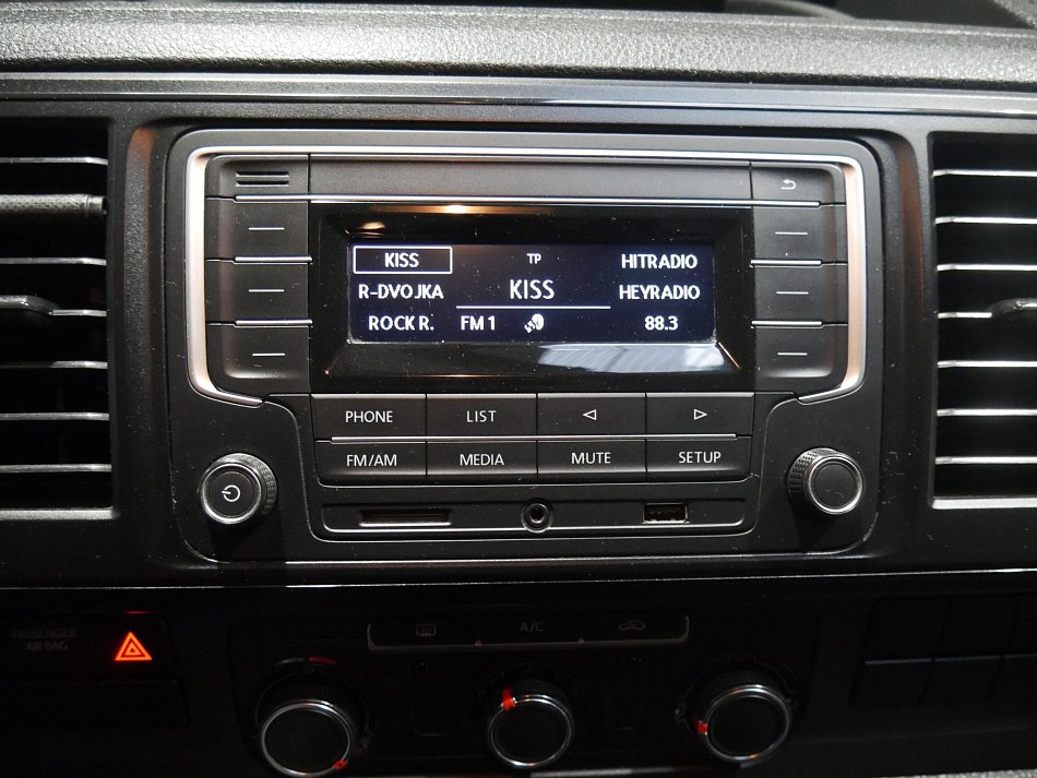 Volkswagen Transporter 2.0TDi  6míst