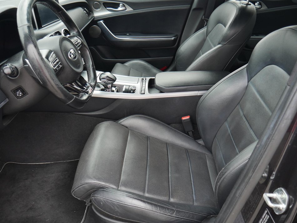 Kia Stinger 2.2 CRDi GT-line 4x4