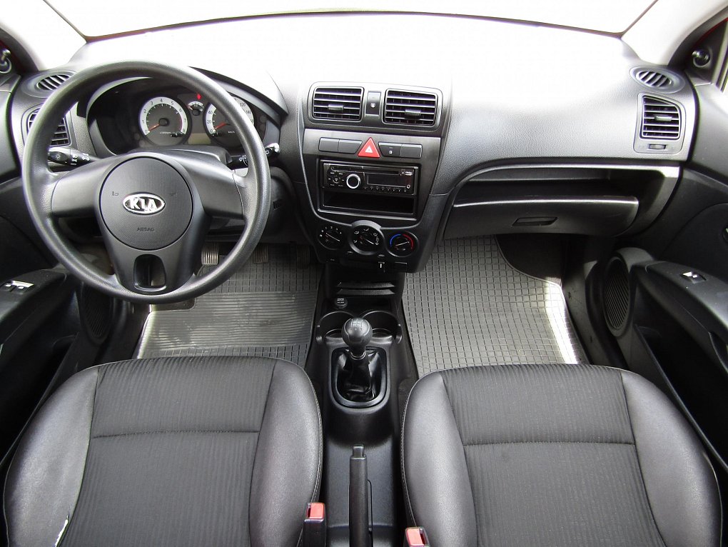 Kia Picanto 1.0i 
