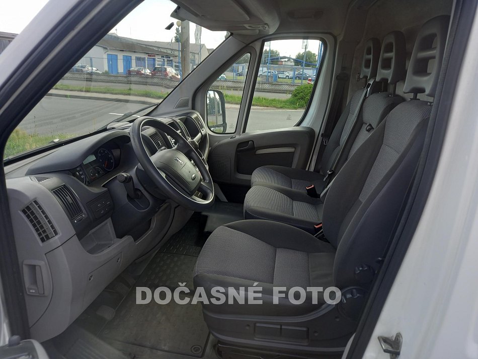 Peugeot Boxer 2.2HDi  L3H2