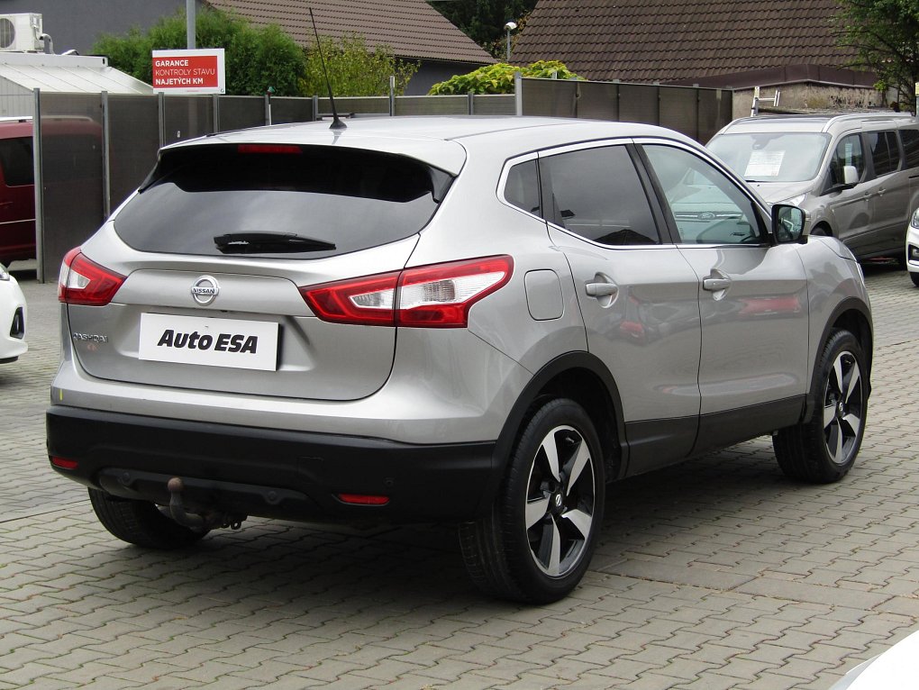 Nissan Qashqai 1.2 DiG-T N-Connecta 4x2