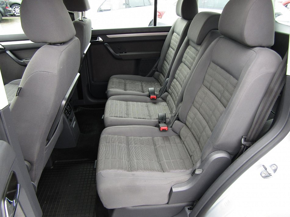 Volkswagen Touran 1.9 TDi 