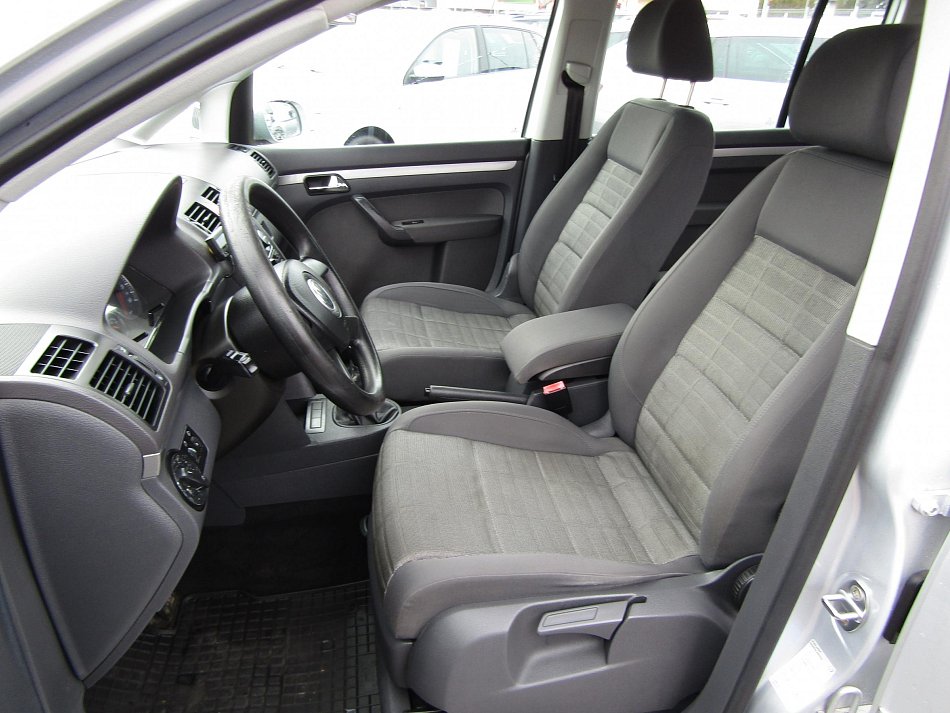 Volkswagen Touran 1.9 TDi 