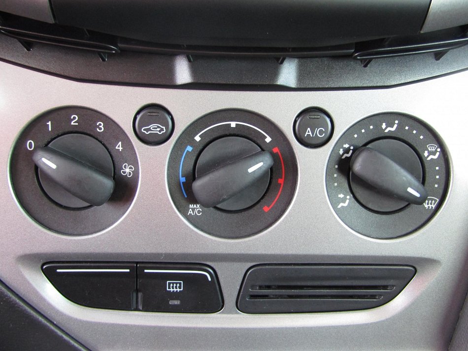 Ford Focus 1.6 Ti-VCT 