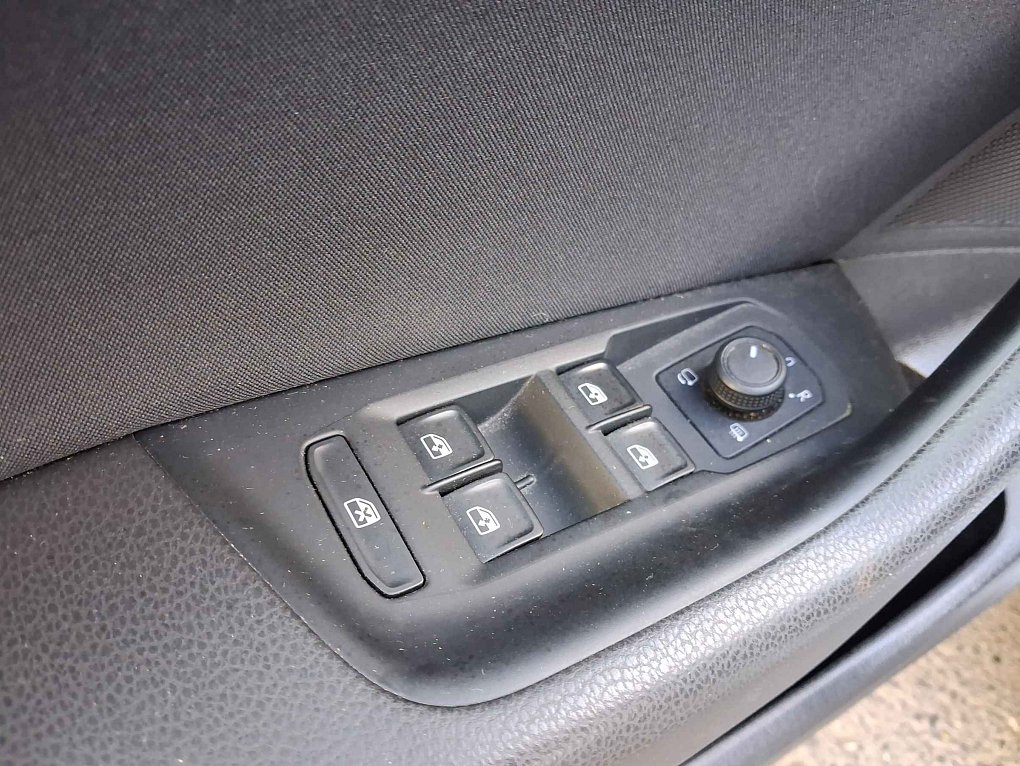 Volkswagen Passat 1.5 TSi Business