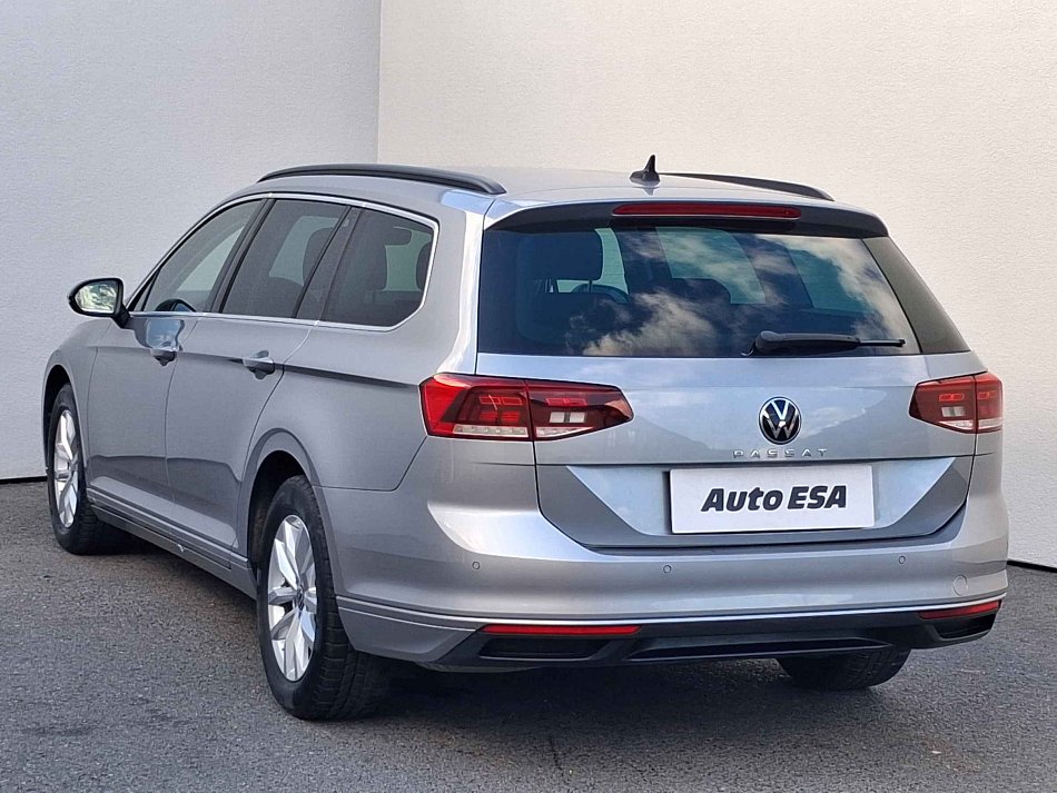 Volkswagen Passat 1.5 TSi Business