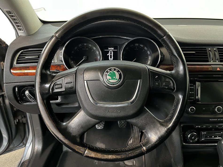 Škoda Superb II 1.6 TDi Elegance