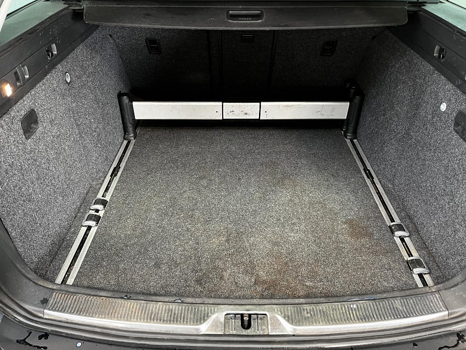 Škoda Superb II 1.6 TDi Elegance