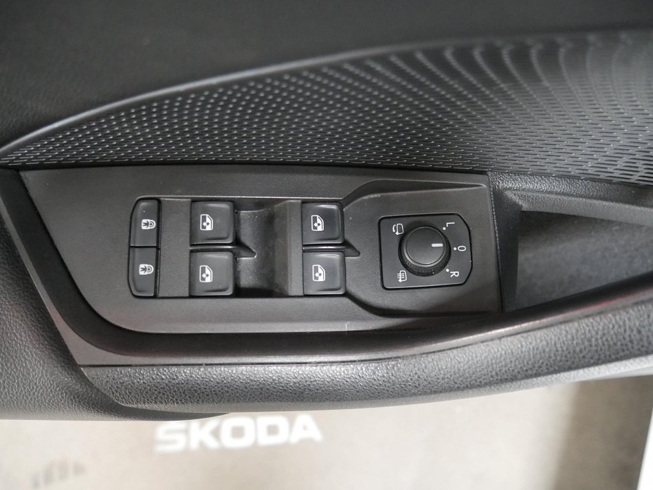 Škoda Octavia IV 2.0 TDi 
