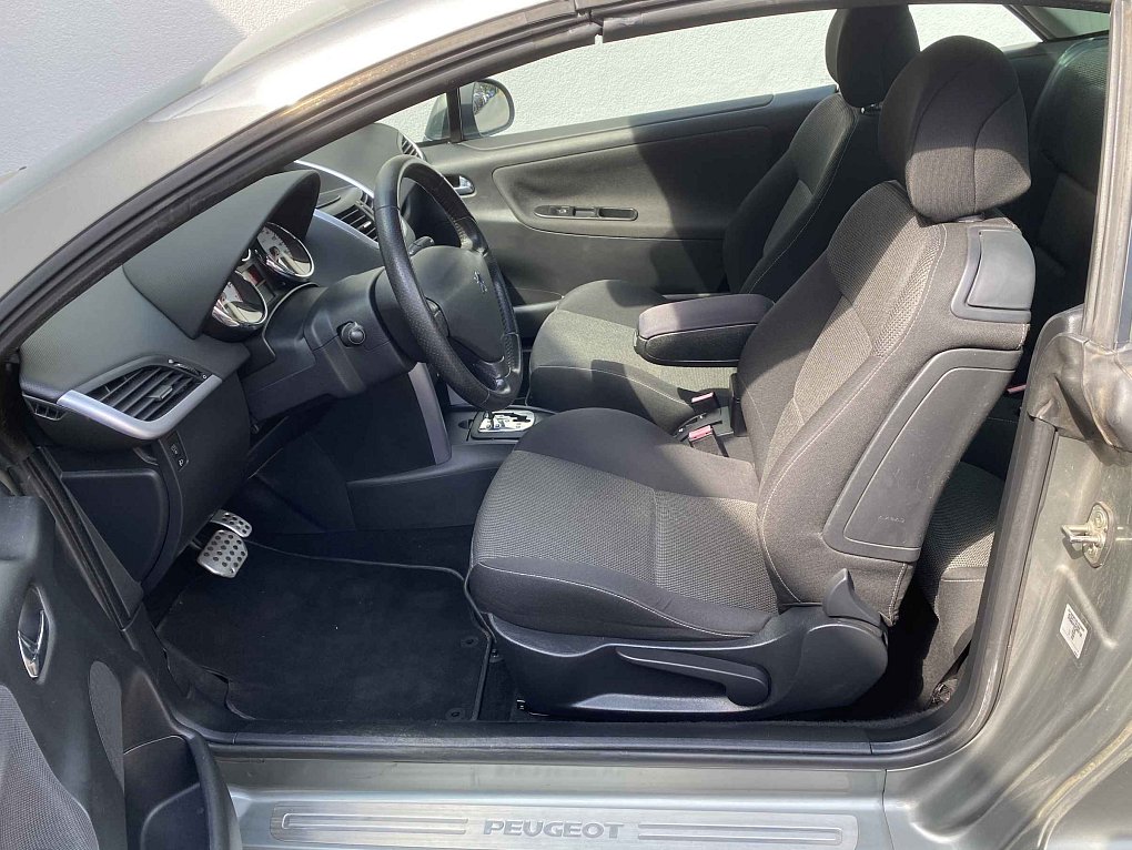 Peugeot 207 1.6i 