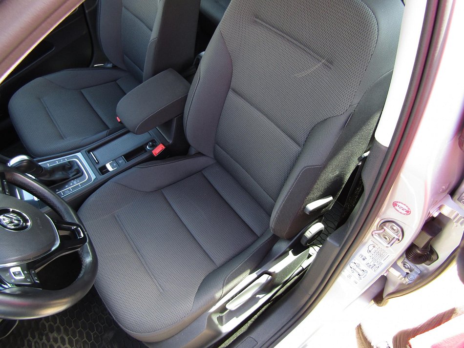 Volkswagen Golf 2.0TDi 