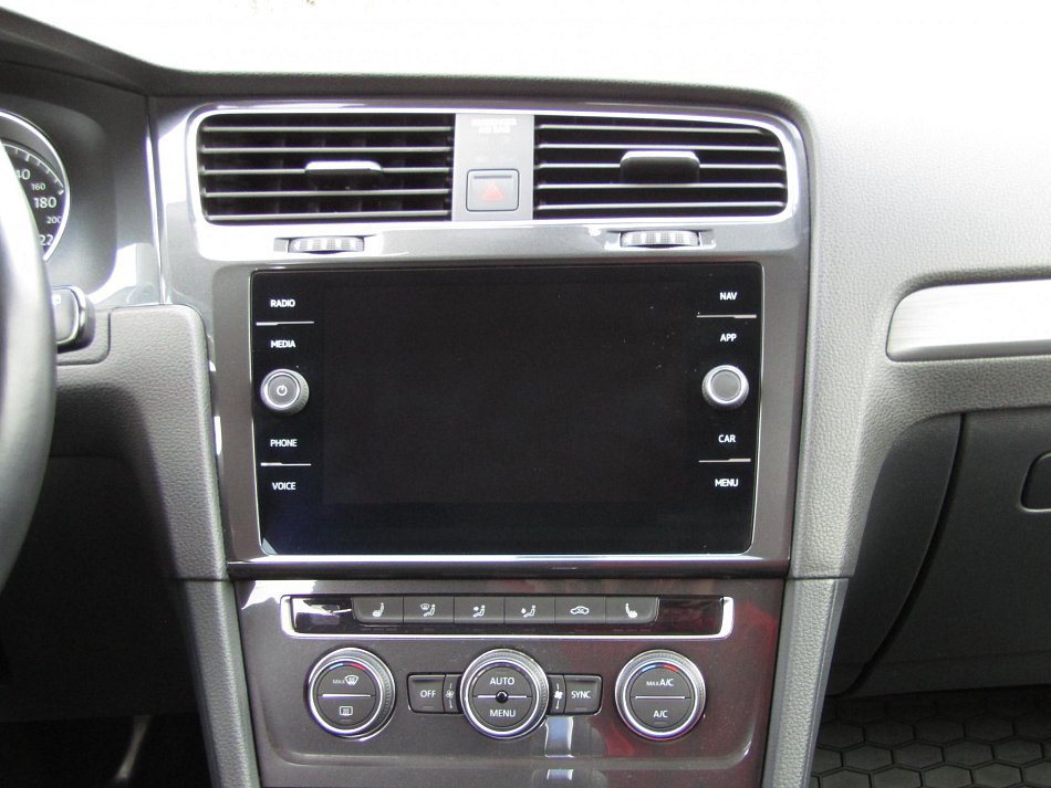 Volkswagen Golf 2.0TDi 