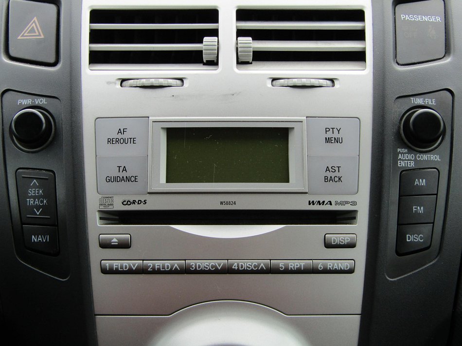 Toyota Yaris 1.3 VVT-i 