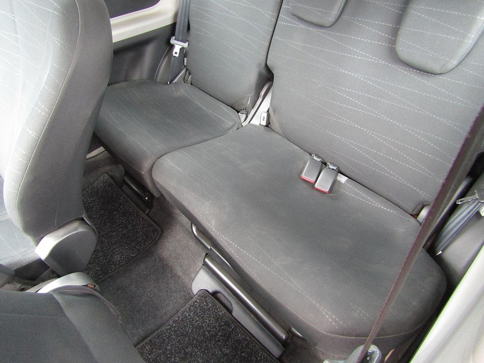 Toyota Yaris 1.3 VVT-i 