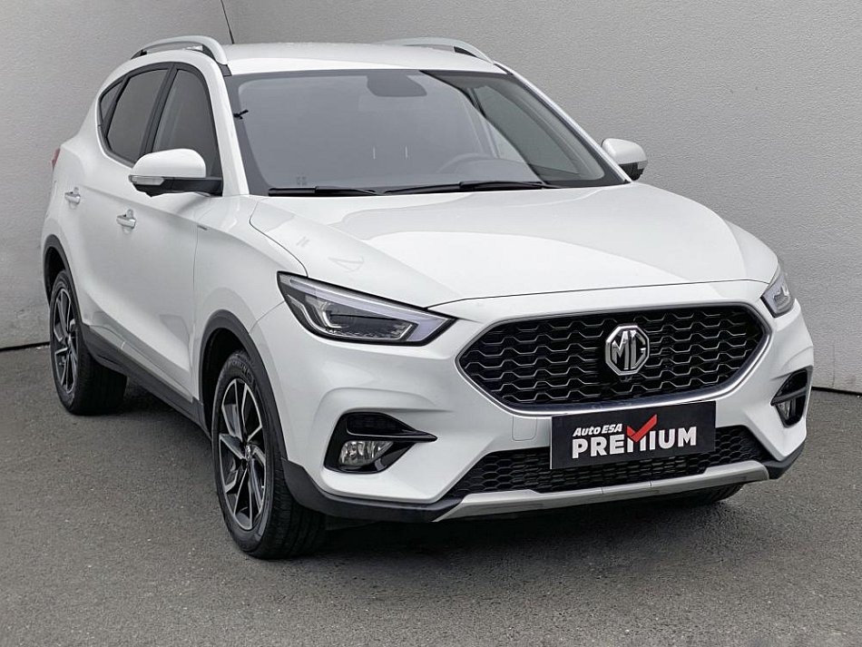 MG ZS 1.5 i 