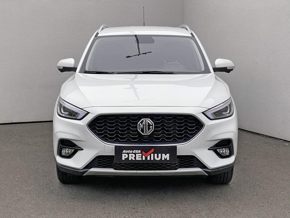 MG ZS 1.5 i 