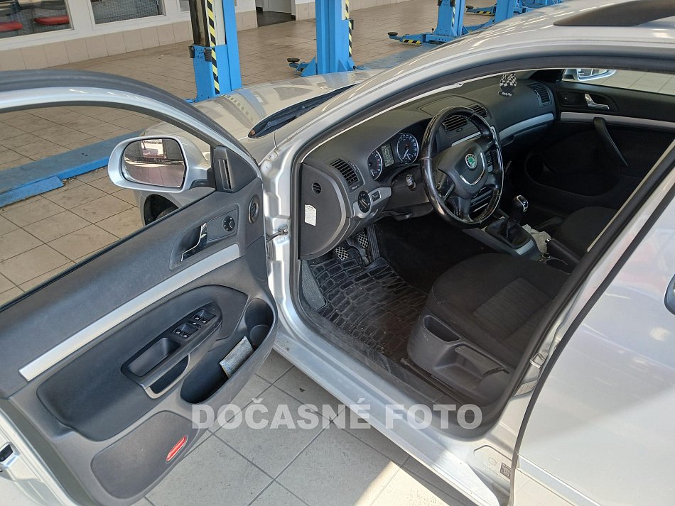 Škoda Octavia II 1.6 MPI 