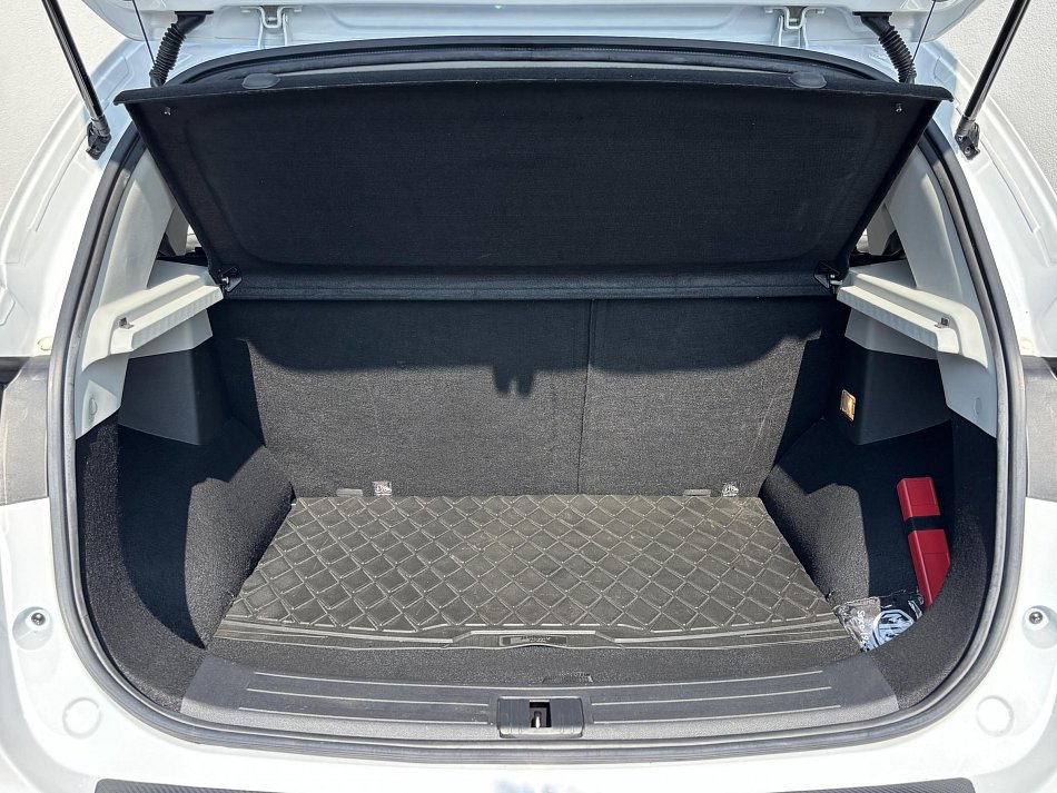 MG ZS 1.5i 