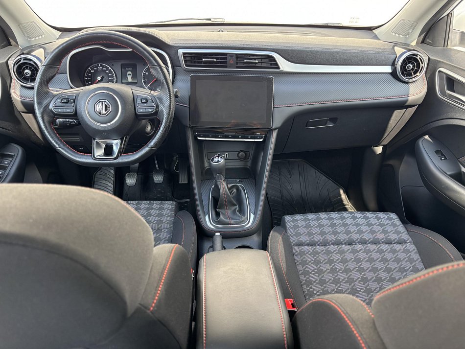 MG ZS 1.5i 