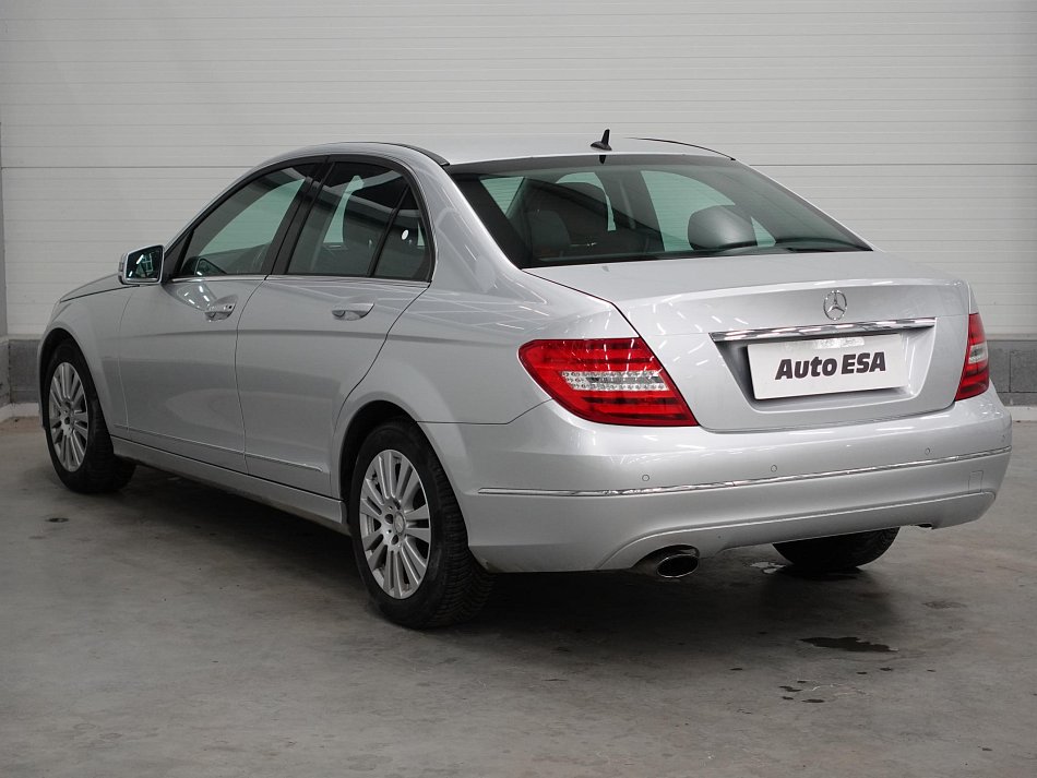 Mercedes-Benz Třída C 1.8K Elegance