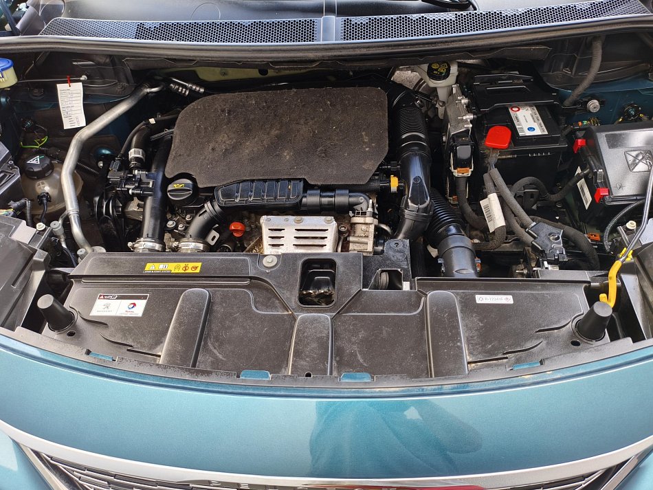 Peugeot 5008 1.2i 