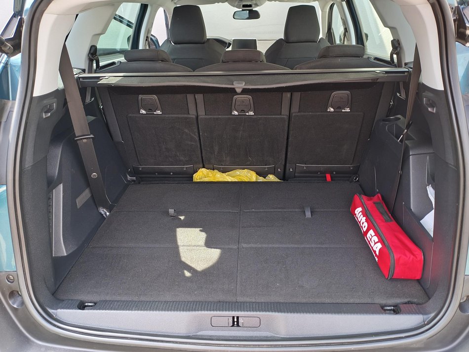 Peugeot 5008 1.2i 